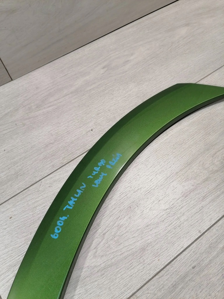 фото №8, Taycan turbo молдинг крыло левый перед 9j0853135