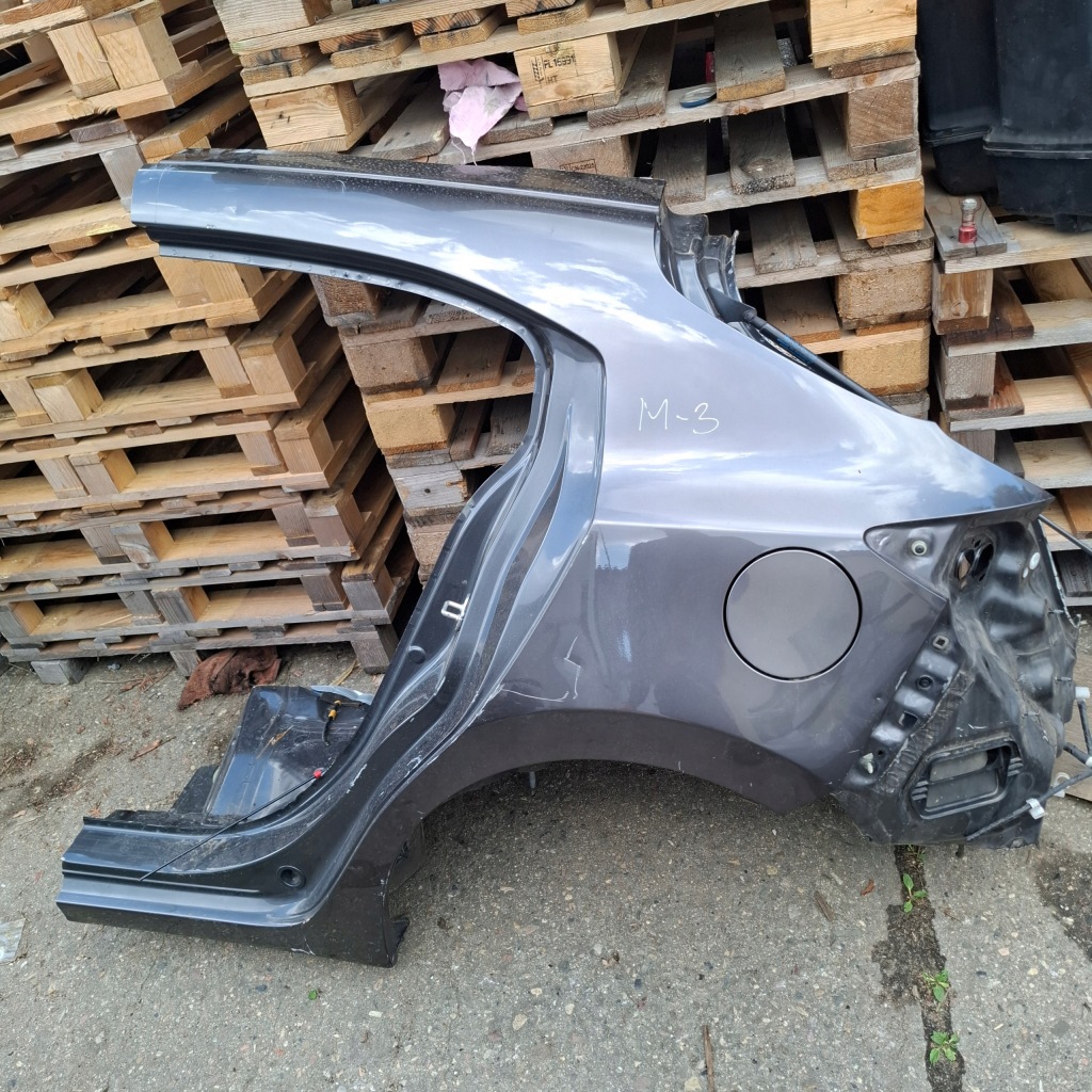 Mazda 3 bm hb хетчбек 13-18 чверть ліва задній крила обшивка крила Недорого