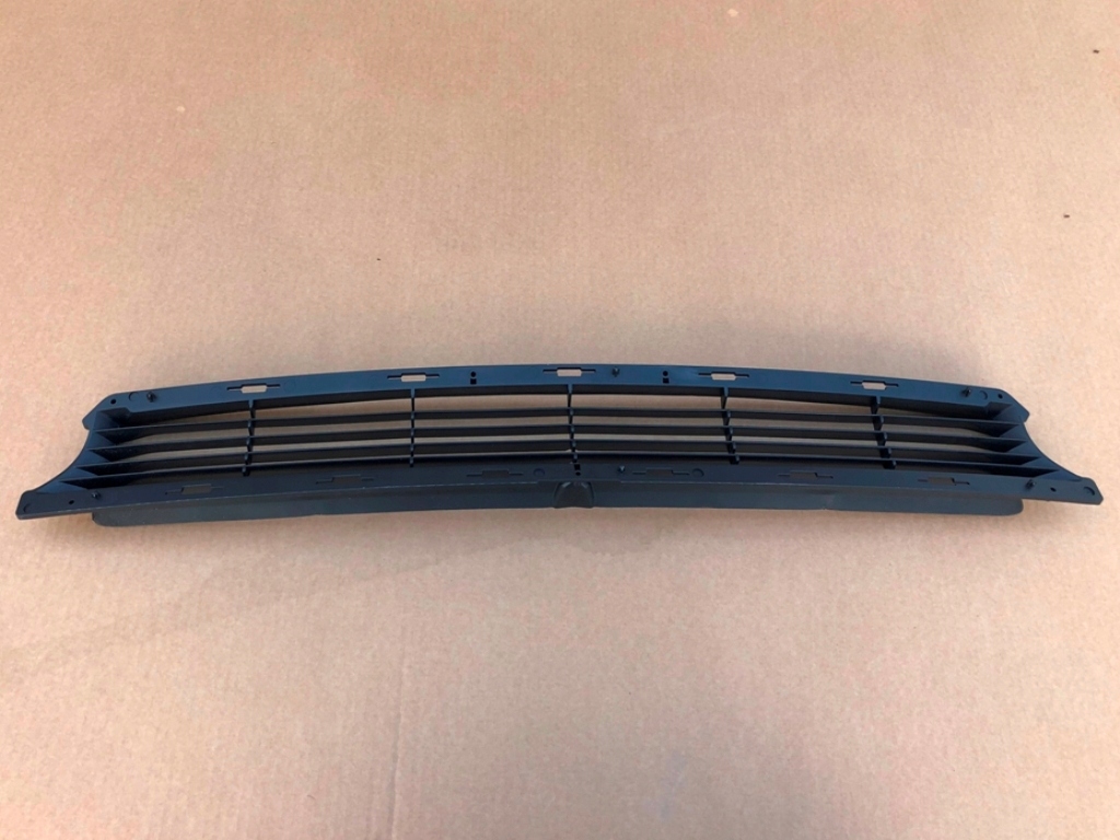 фото №8, Решітка решітка радіатора бампера передня нижня 1047734-00-f tesla model x 2015-2021