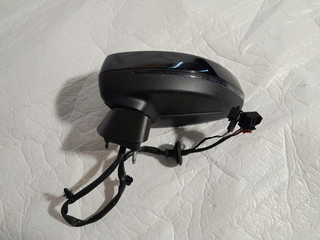 фото №1, Audi a3 s3 8v дзеркало зовнішнє праве асистент ly9b