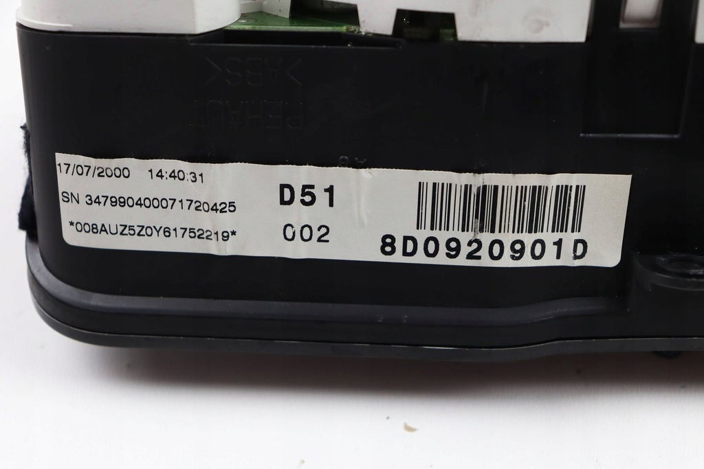 фото №7, Audi a4 b5 счетчик приборы спидометр бензин 8d0920901d