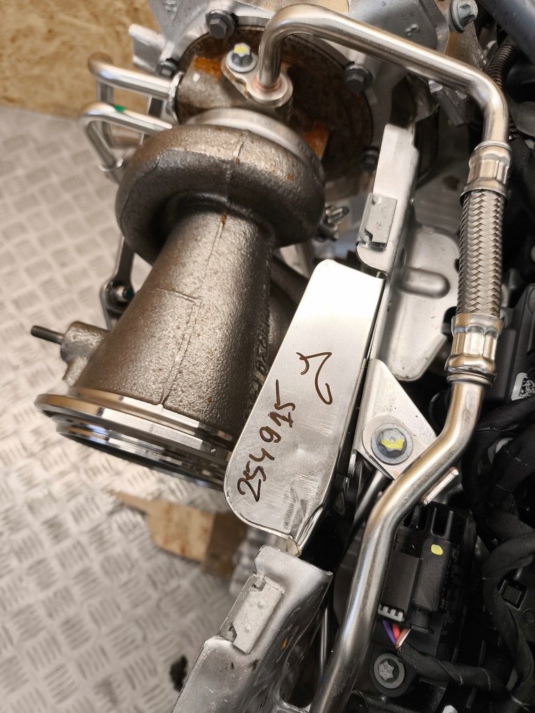 фото №13, Mercedes c klasa w206 двигатель 1.5 бензин 254915 kompletny