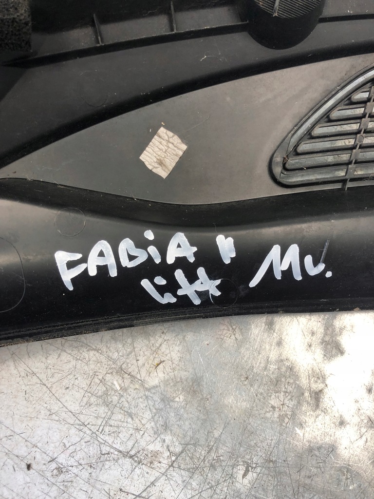 фото №8, Жабо skoda fabia ii lift 5j1819403a