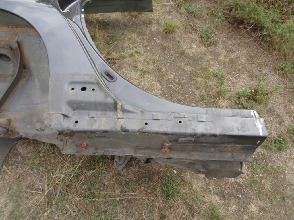 фото №8, Крила чверть lancia delta 3 права задня 284