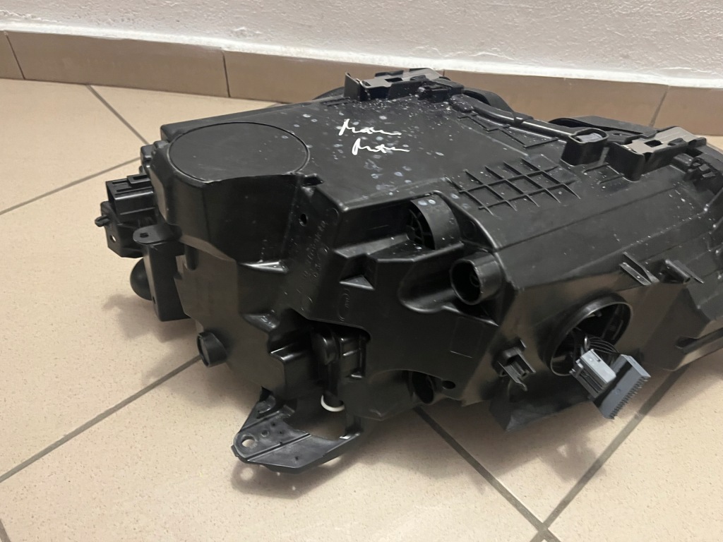 Volvo xc60 xc-60 2 2 mid led рестайлинг  фара передняя перед правый  32404710 в Украине