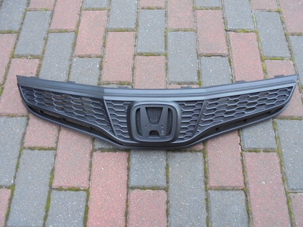 фото №1, Решётка радиатора решётка радиатора honda jazz 2011-2014r po liftingu