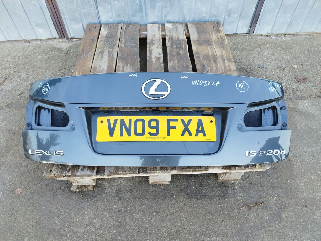 фото №1, Кришка багажника задня lexus is ii lift колір 1g0 220 lata 2009-2012