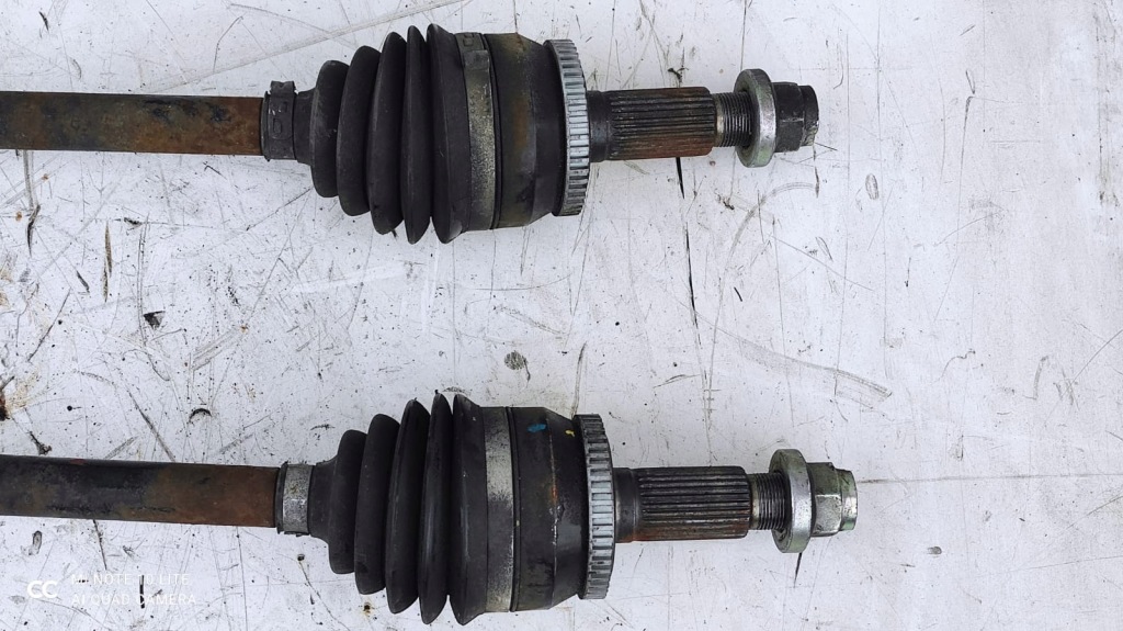 Приводной вал левый задний  ssangyong korando iv 4x4 1.6xdi Оригинал