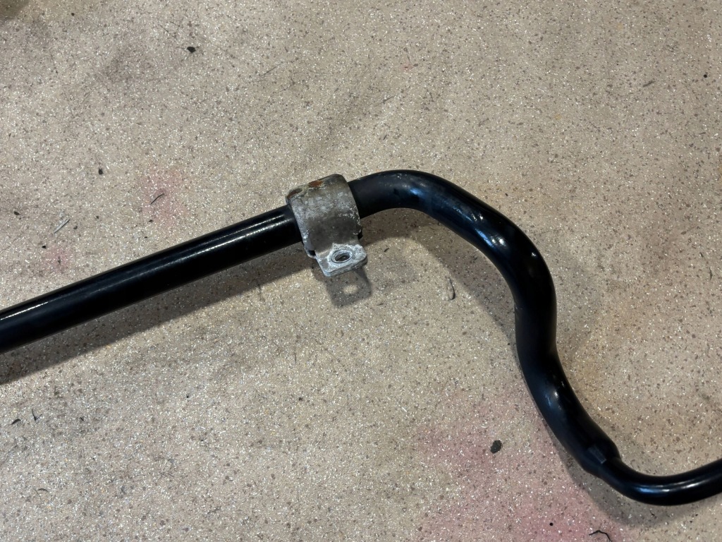 Стабилизатор передний mercedes-benz e w214 a2063232200 Киев