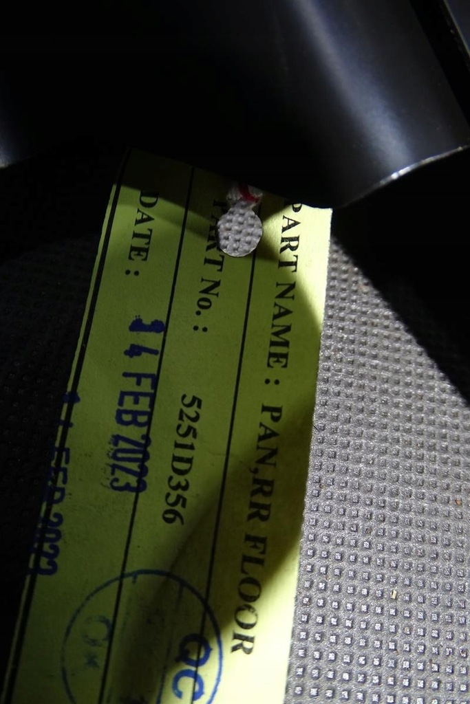 фото №13, Mitsubishi space star ii поддон крышка багажника pas задняя