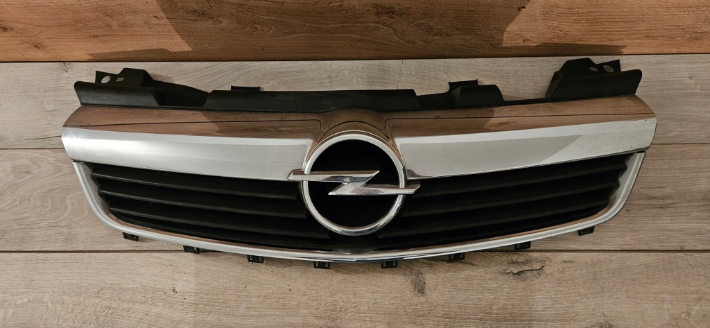 фото №1, Opel zafira b 05- решітка радіатора решітка радіатора решітка радіатора 13157590