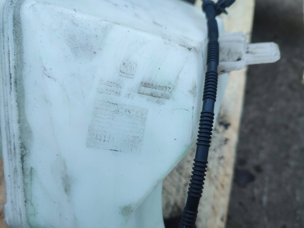 фото №9, Бачок помпа омывателя opel corsa e 2014- 13432704 13432705