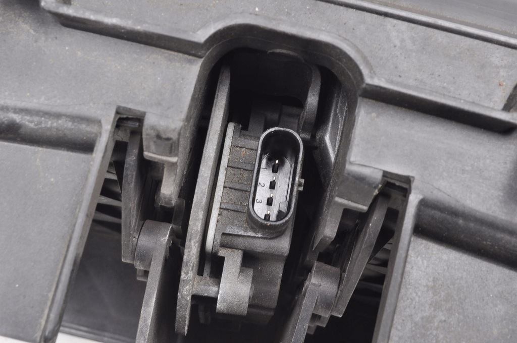 фото №9, Volvo v40 ii жалюзі впуск повітропровід повітря ловець 31455707