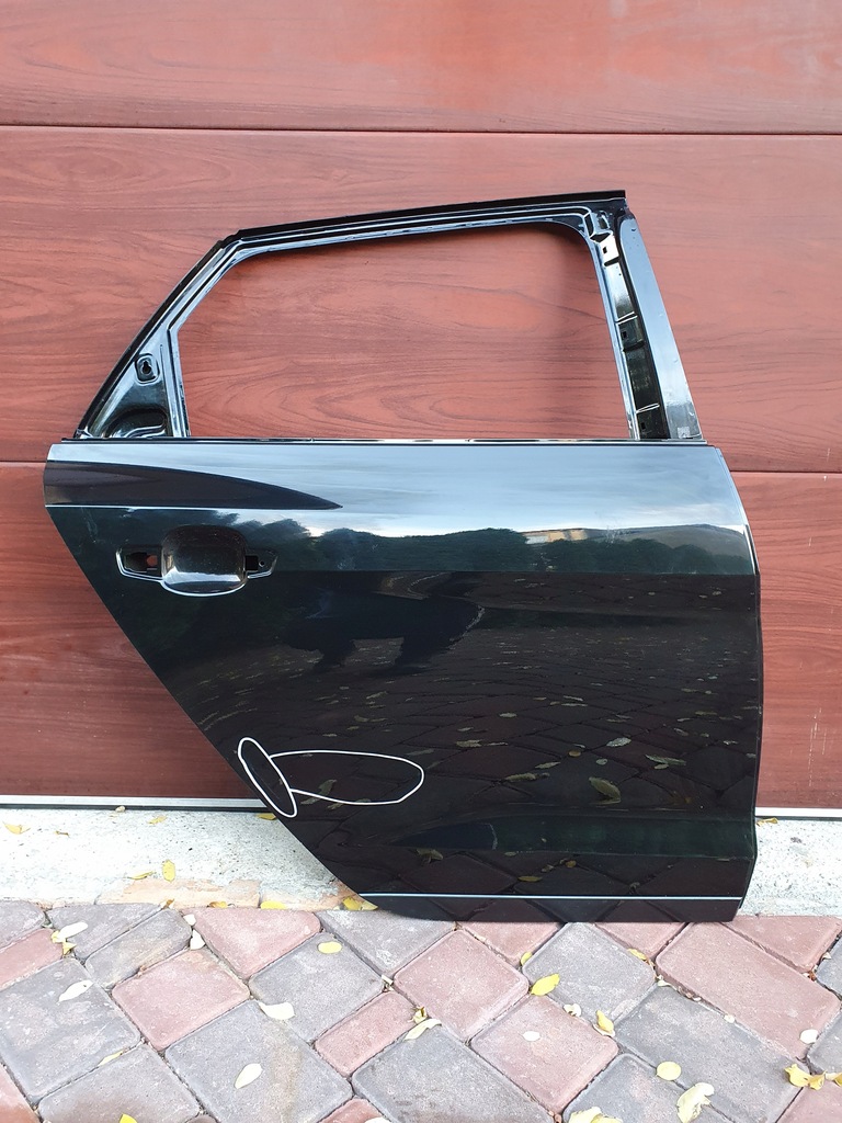 фото №12, Правое задние дверь молдинг audi a1 s1 ii 82g gb 18-