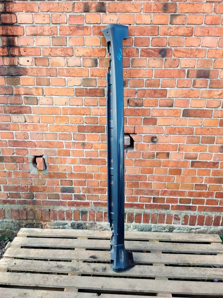 фото №1, Молдинг порог левая a4 b6 b7 lz5j