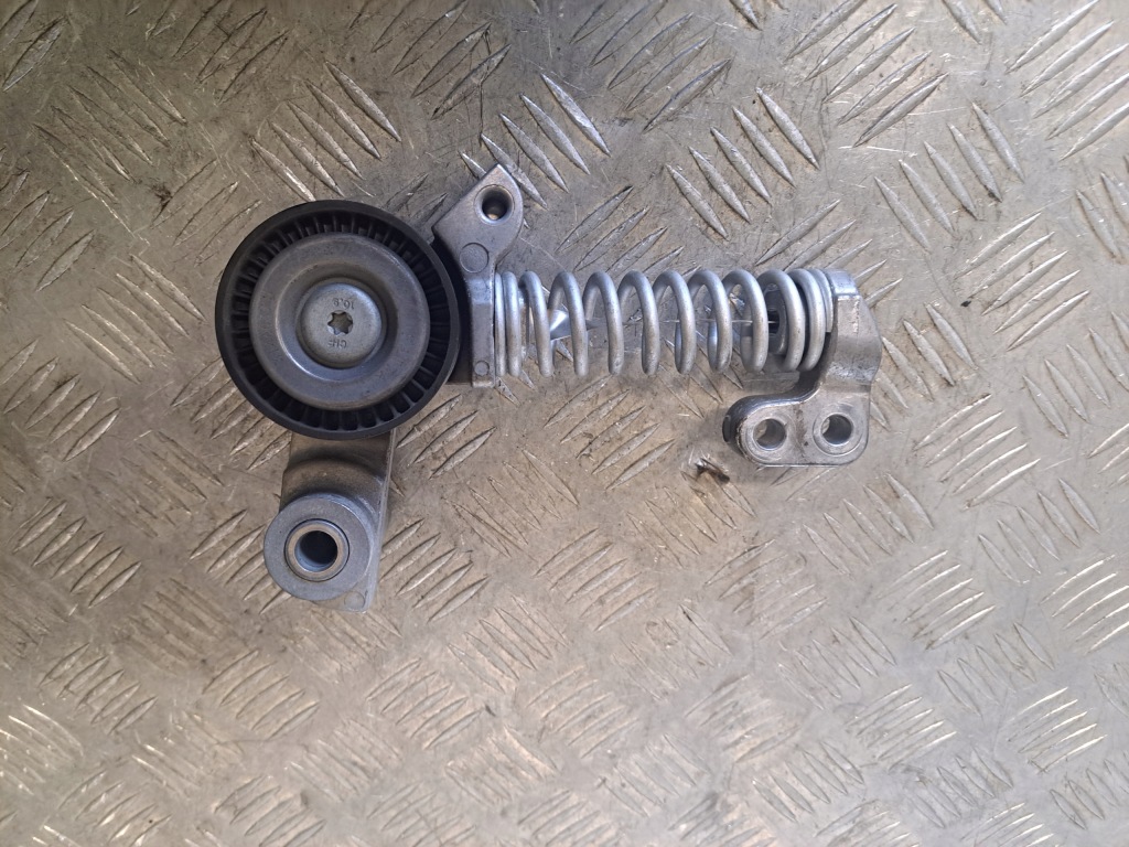 фото №2, Volvo xc40 2.0 d 190km натяжитель ремень