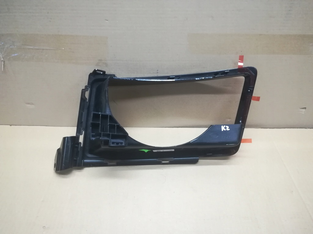 фото №3, Land rover defender l663 рамка лампи права