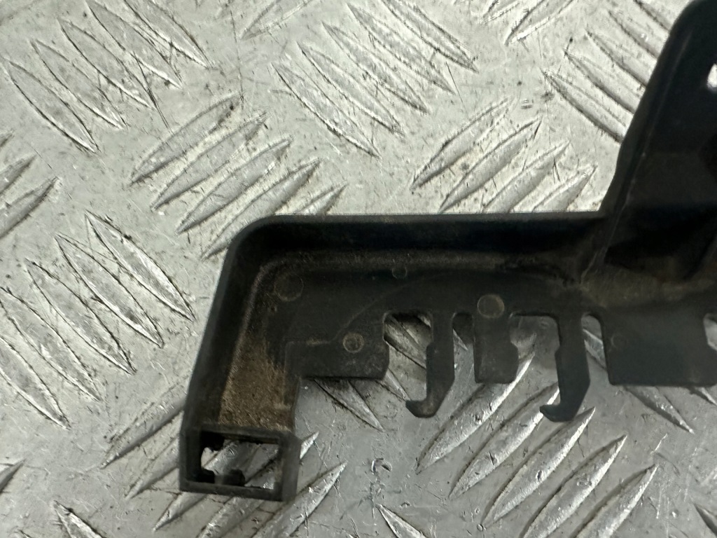 Vw polo 6c кронштейн кронштейн трубопровід 6r0971845m в Україні