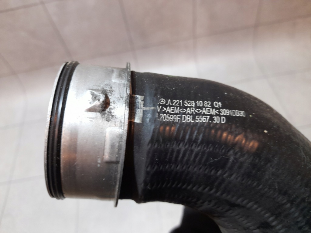 фото №5, Mercedes w221 3.0cdi шланг повітрозабірник turbo оригінал