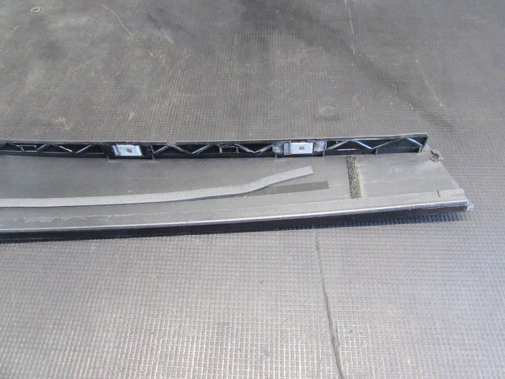 фото №9, Молдинг порог правый перед 96859277 peugeot 3008 i 09-13r