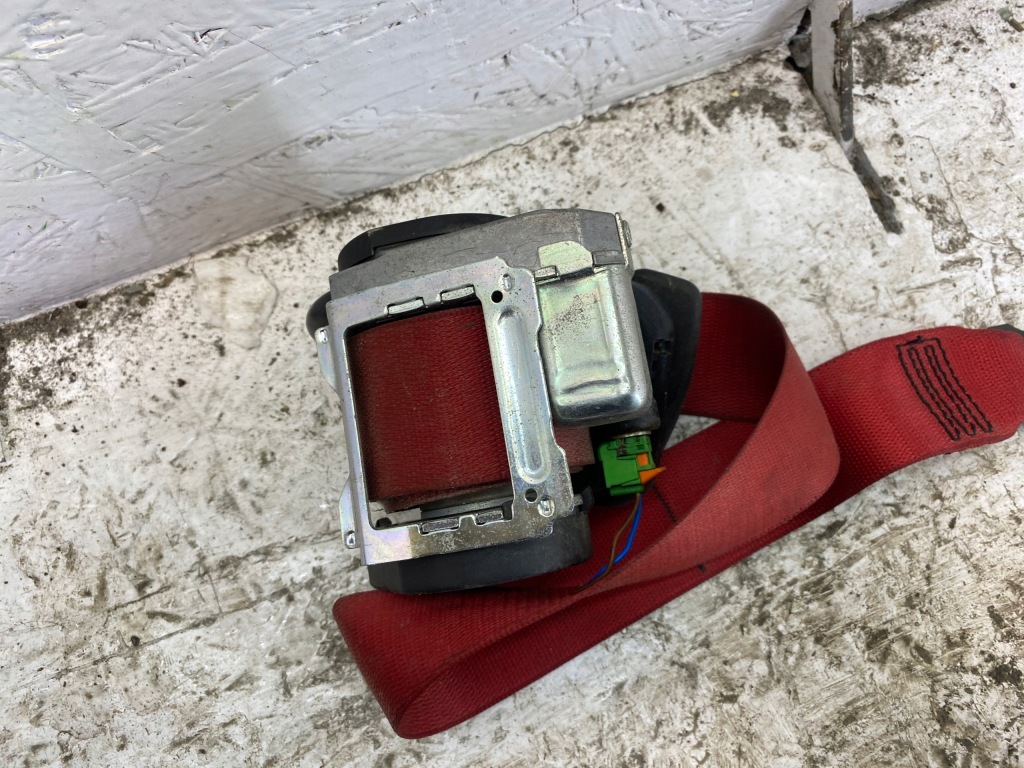 фото №3, Porsche 997 pas безопасности левый indischrot