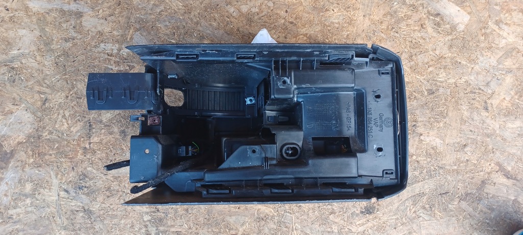 фото №8, Vw golf 6 vi подлокотник туннель решётка обдув aux media кожа 1k5864251c