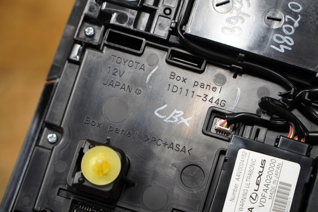 фото №8, Лампа освітлення стельовий 89732-48020 lexus lbx nowa 0km 24r