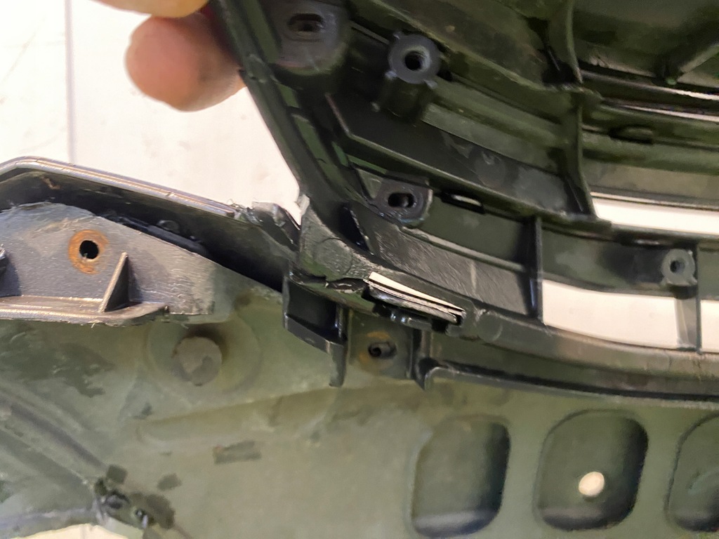 фото №16, Honda insight 09- бампер перед передній 71101-tm8-zz00