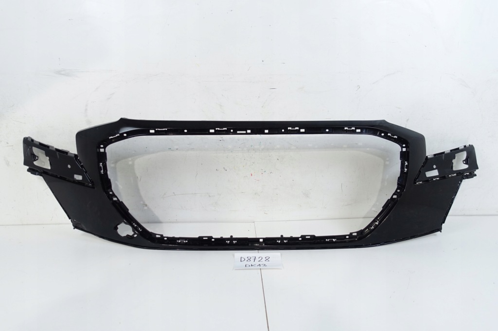 фото №1, Рамка решётка радиатора бампера перед audi q4 e-tron 2020- 89a807725a