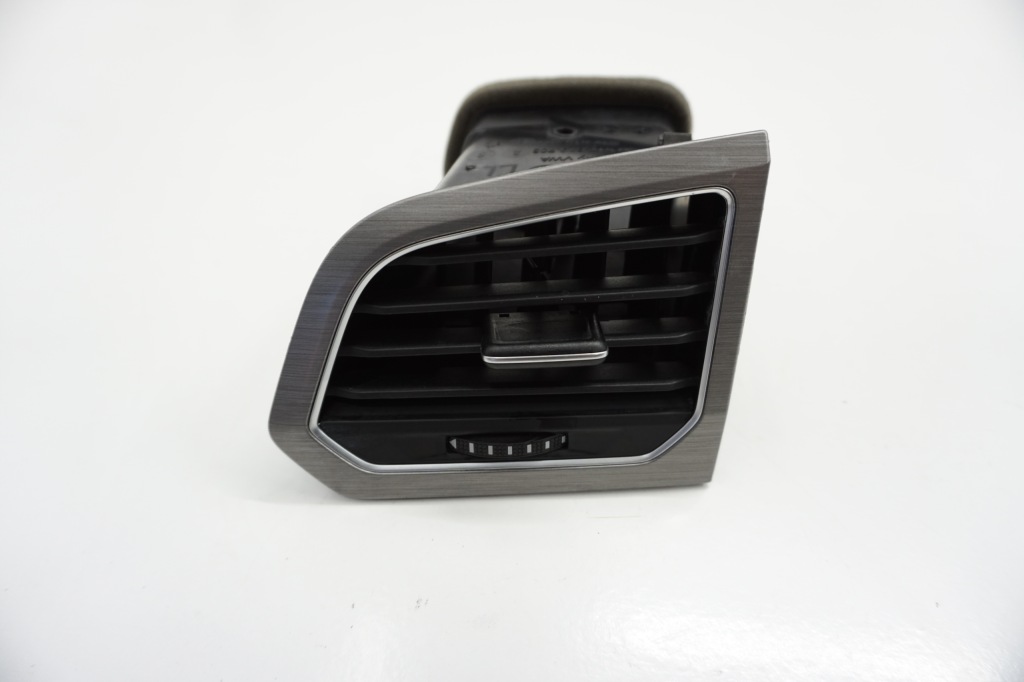 фото №1, Vw golf vii sportsvan решётка обдув левая