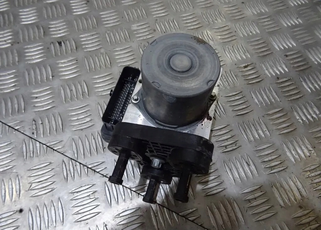 фото №1, Mercedes w205 lift насос abs a2059002948