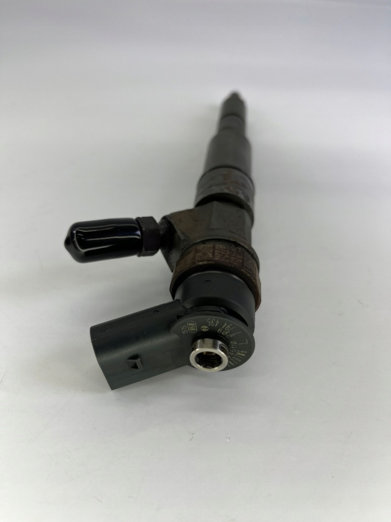 Форсунка bmw e60 e90 3.0d m57 7794435 в Україні