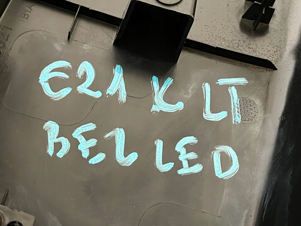 фото №12, Corolla e21 kombi обшивка багажника левый góra