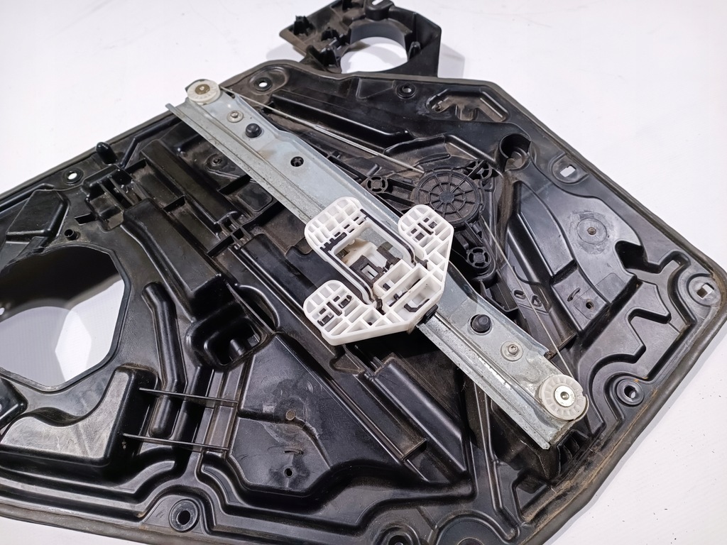 фото №7, Механізм підйомник скло правий задня dodge charger 2015-