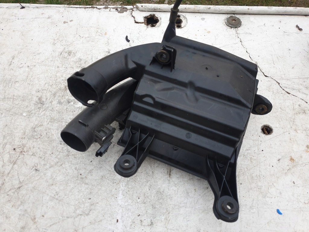 фото №6, Корпус фильтра воздуха peugeot 2008 1.6 bhdi