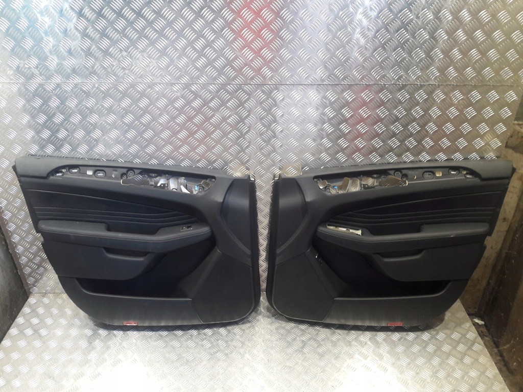 фото №1, Mercedes gle w166 обивка обшивка перед