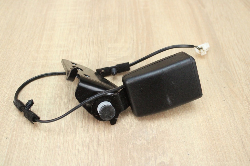 фото №1, Кліпса поперечина задня peugeot 508 i sedan