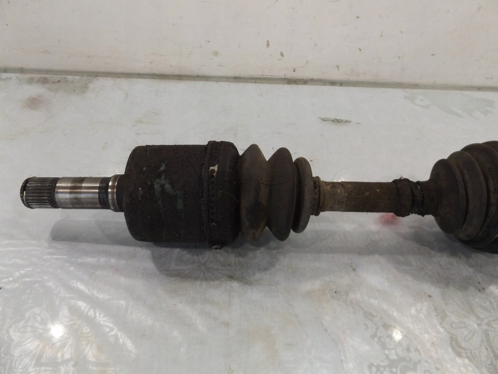 Vectra b рестайлінг  2,2dti привідний вал ліва Доставка