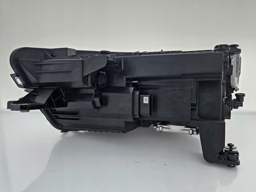 фото №2, Фара лампа ford tourneo connect mk3 2022- full led права