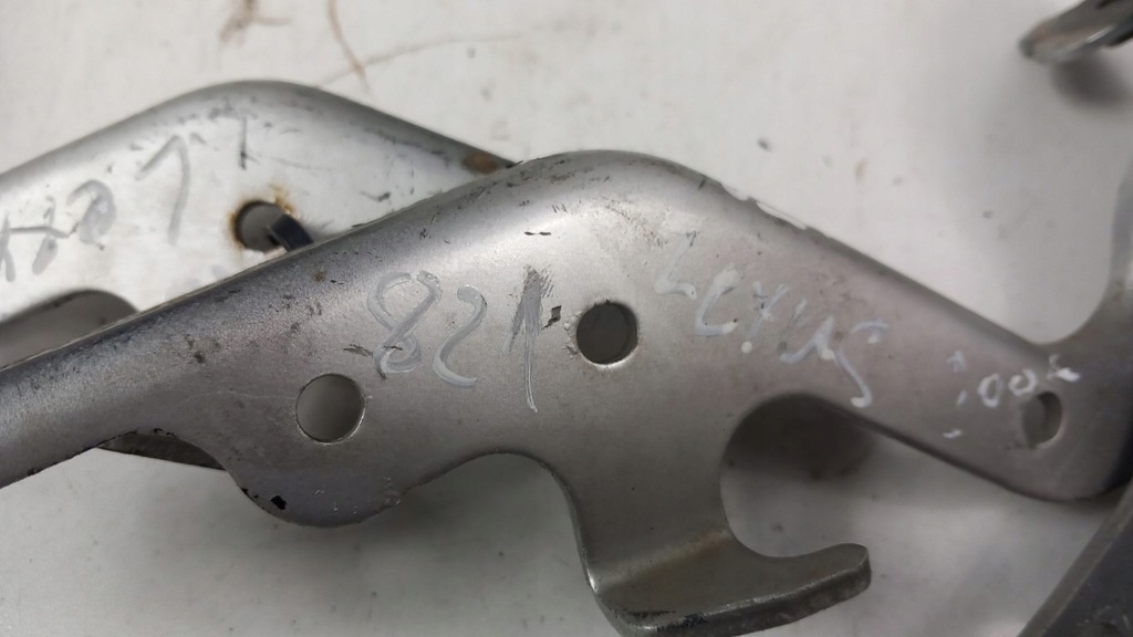 фото №2, Lexus is220 1g1 петля капот комплект