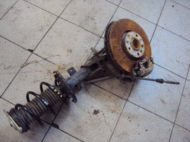 фото №1, Mcperson поворотный кулак левая peugeot 3008 ii 5008 ii