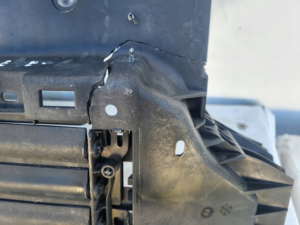 фото №8, Pas передний усилитель жалюзи ford focus mk4 jx6b-a16e146-b1g