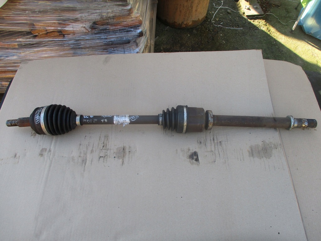 фото №2, Привідний вал права 8200725513 renault megane iii 1.9dci