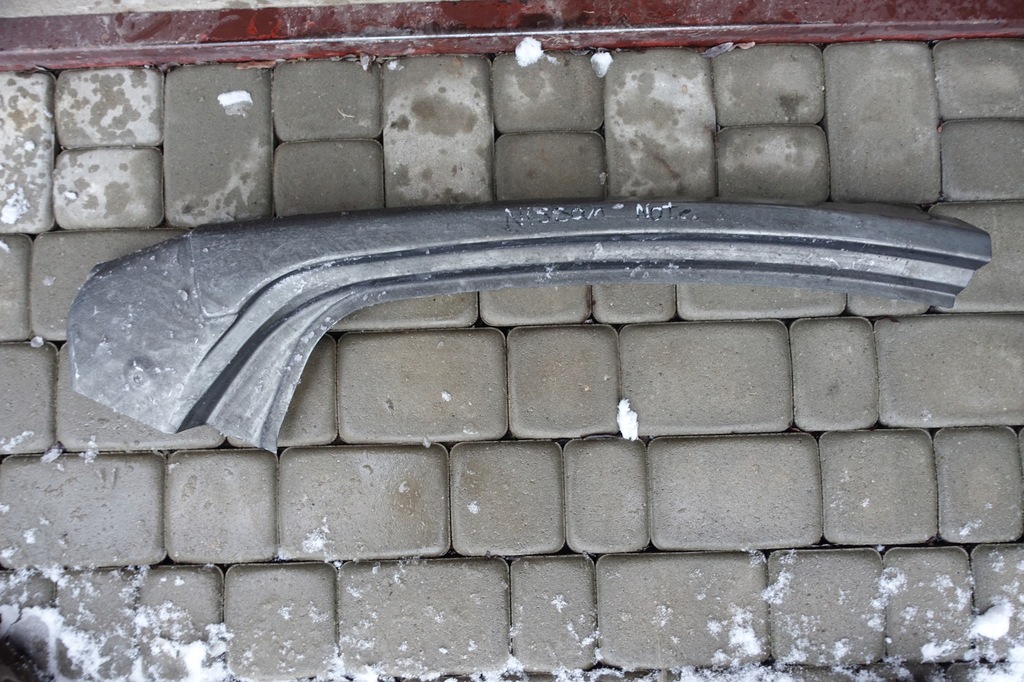 фото №1, Nissan note e11 блок двигуна лівий передній верхній