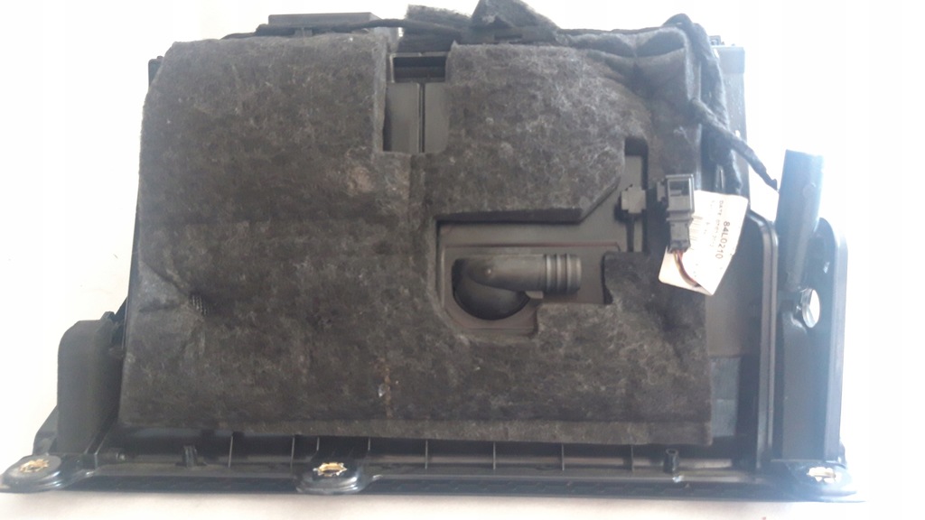 фото №6, Бардачок консолі панелі пасажира audi q3 8u1857035 b