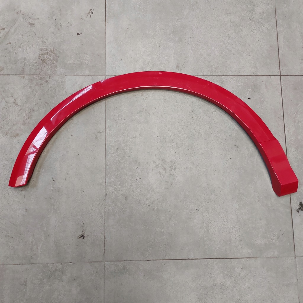 фото №1, Audi q2 молдинг накладка крила правий задня