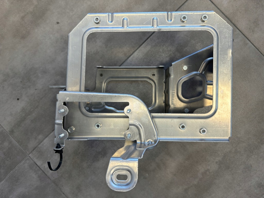 фото №1, Кронштейн модулів do mercedes w222 a2225451900