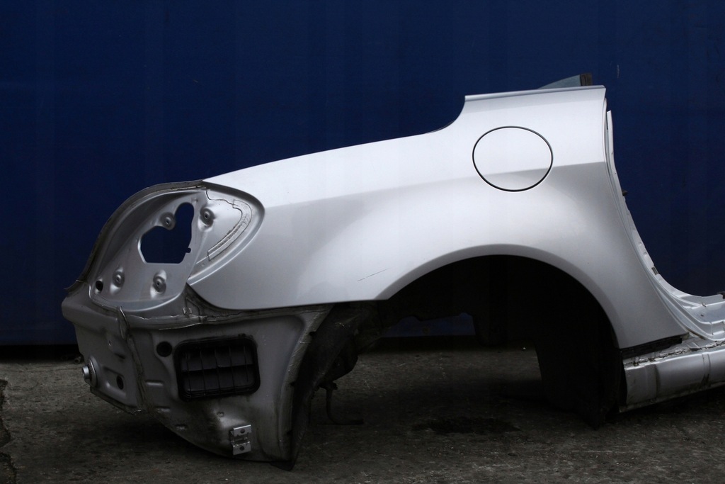 фото №2, Крыло четверть задняя правый mercedes slk w171 r171