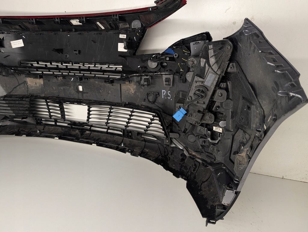 фото №13, Бампер перед peugeot 3008 5008 ii lift 6pdc