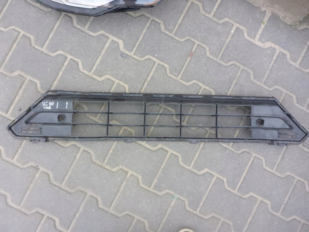 Volvo xc 40 xc40 ii lift 18- решётка решётка радиатора бампера средняя перед с Разборки
